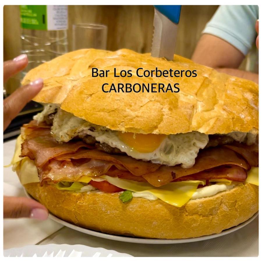 Cabana De Madera Especial Y Acogedora Cardenete Esterno foto