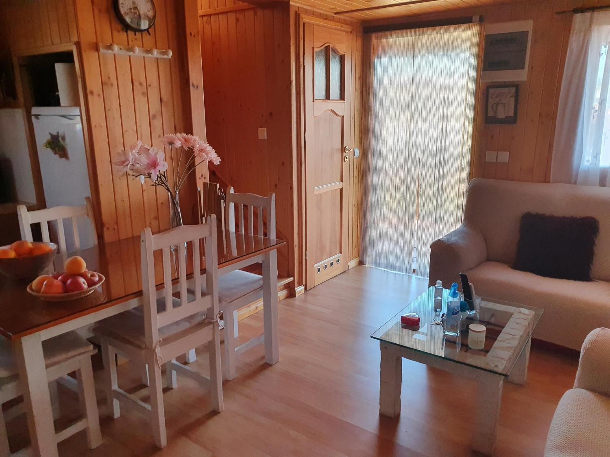 Cabana De Madera Especial Y Acogedora Cardenete Esterno foto